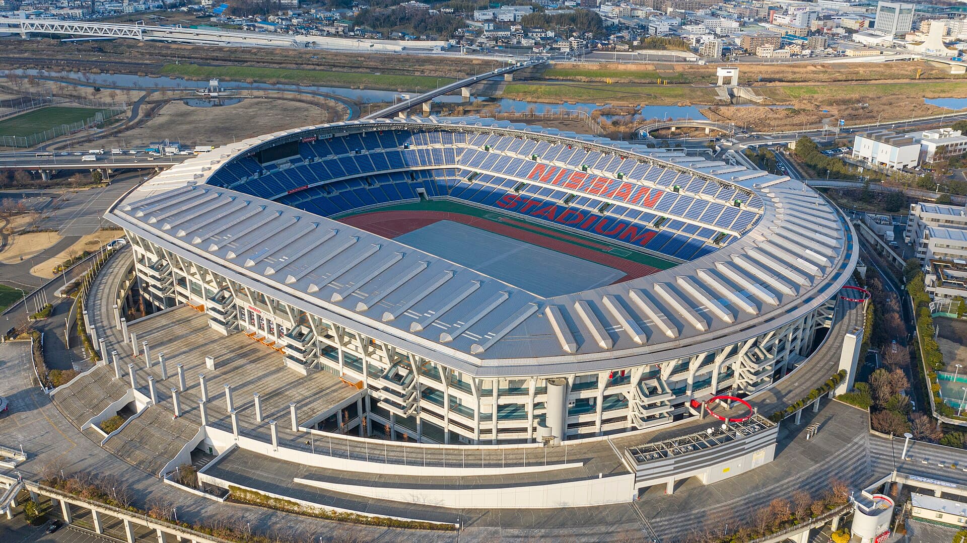日産スタジアムの外観